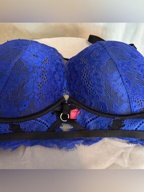 La SENZA Electric Blue Lace Push-Up Bra with Strappy Detail